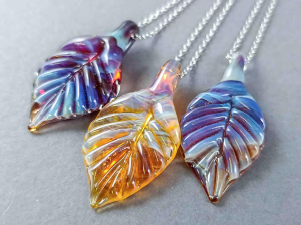 Leaf Pendant (sold out)